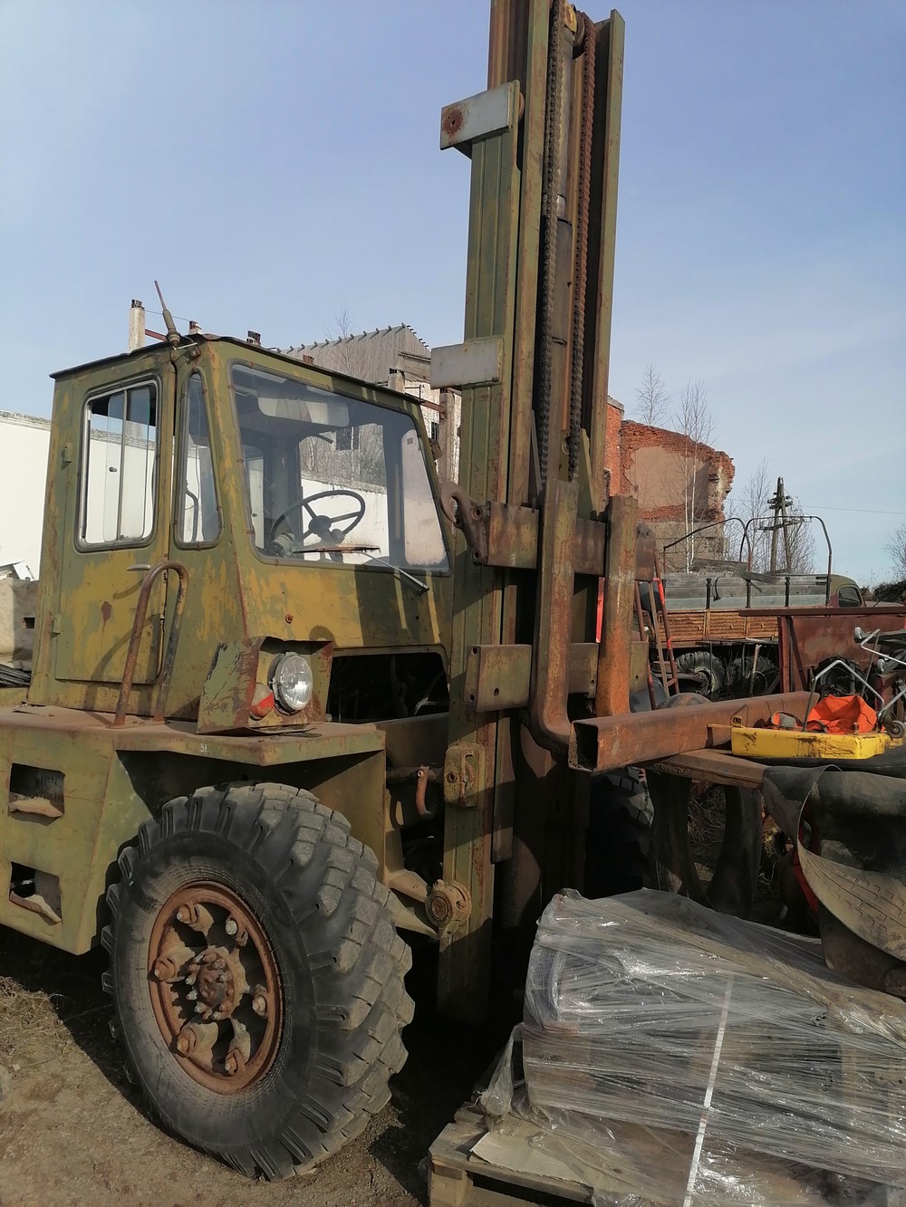 Вилочный погрузчик Львовский